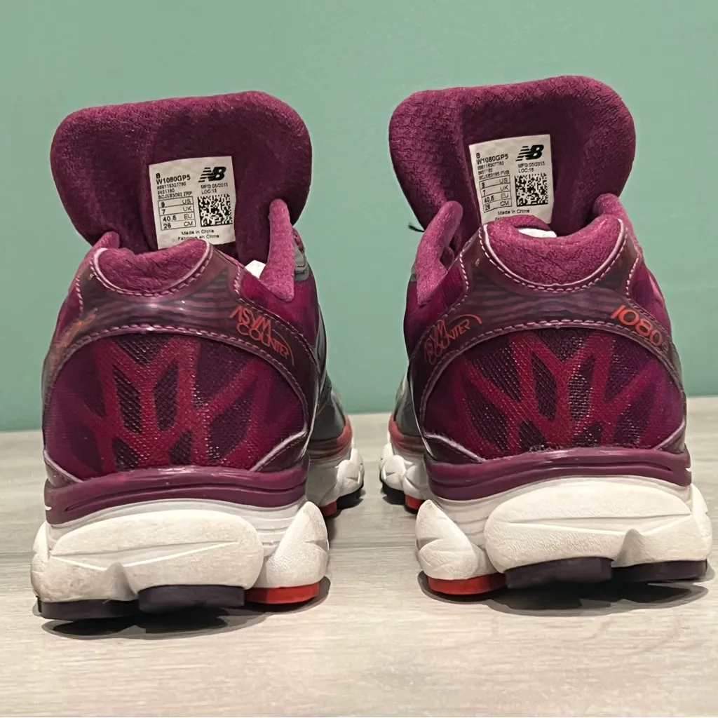 New Balance Women's Gray Plum 1080 v5 Athletic Running Shoes - Image 3