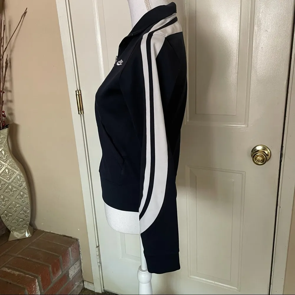 Nike Women’s Zippered Jacket - Image 4