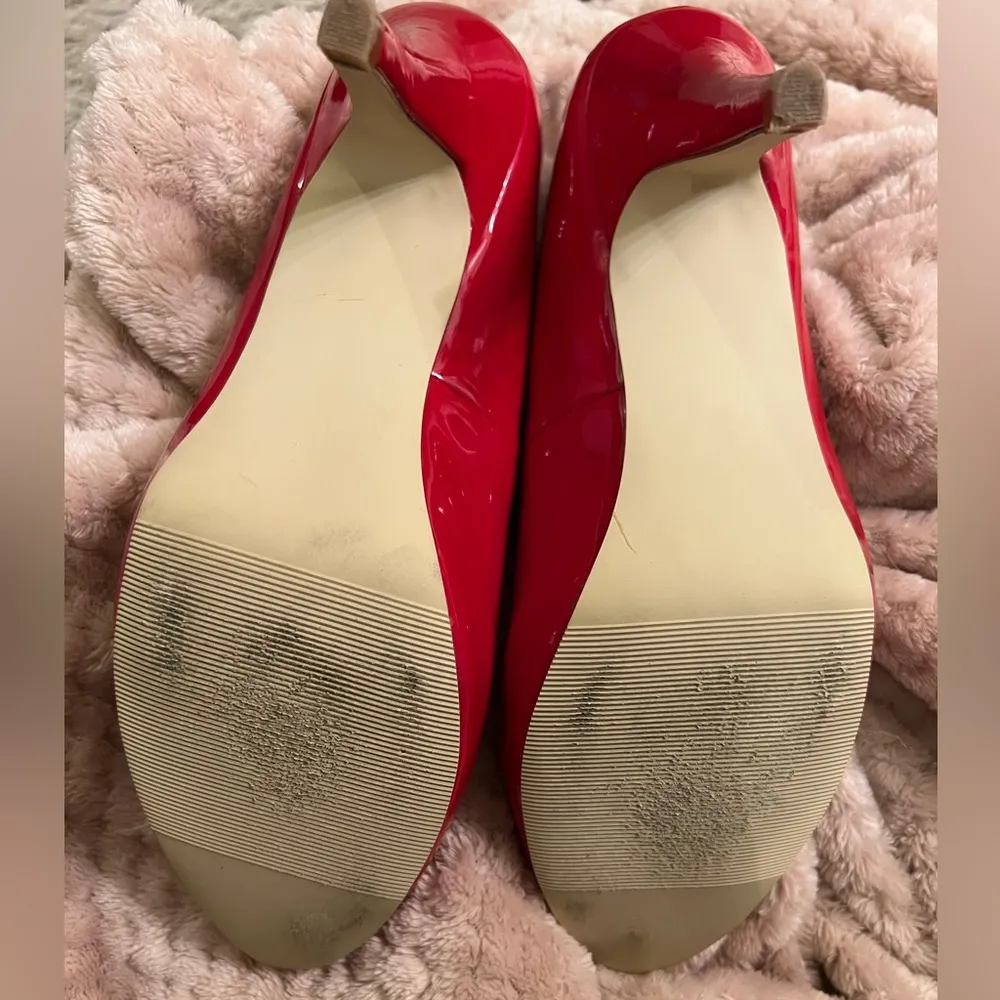 Madden Girl Candy Apple Red Patent Leather Heels Shoes - size 8 - Image 6