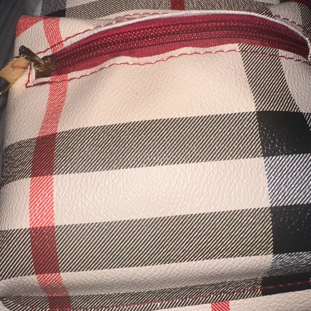 Vintage Checkered Bag Red - Image 3