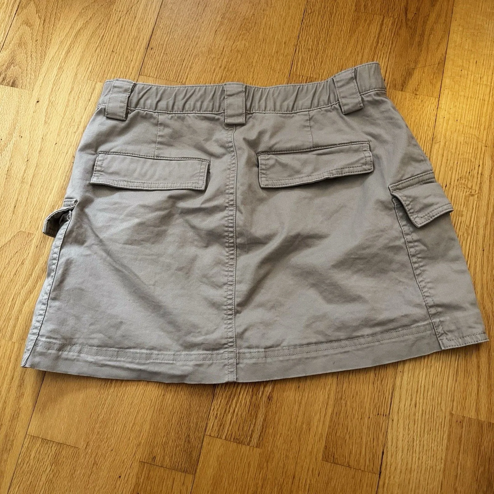 Abercrombie & Fitch Cargo Mini Skirt Beige S EUC Utility Chic Street Preppy Y2K - Image 2