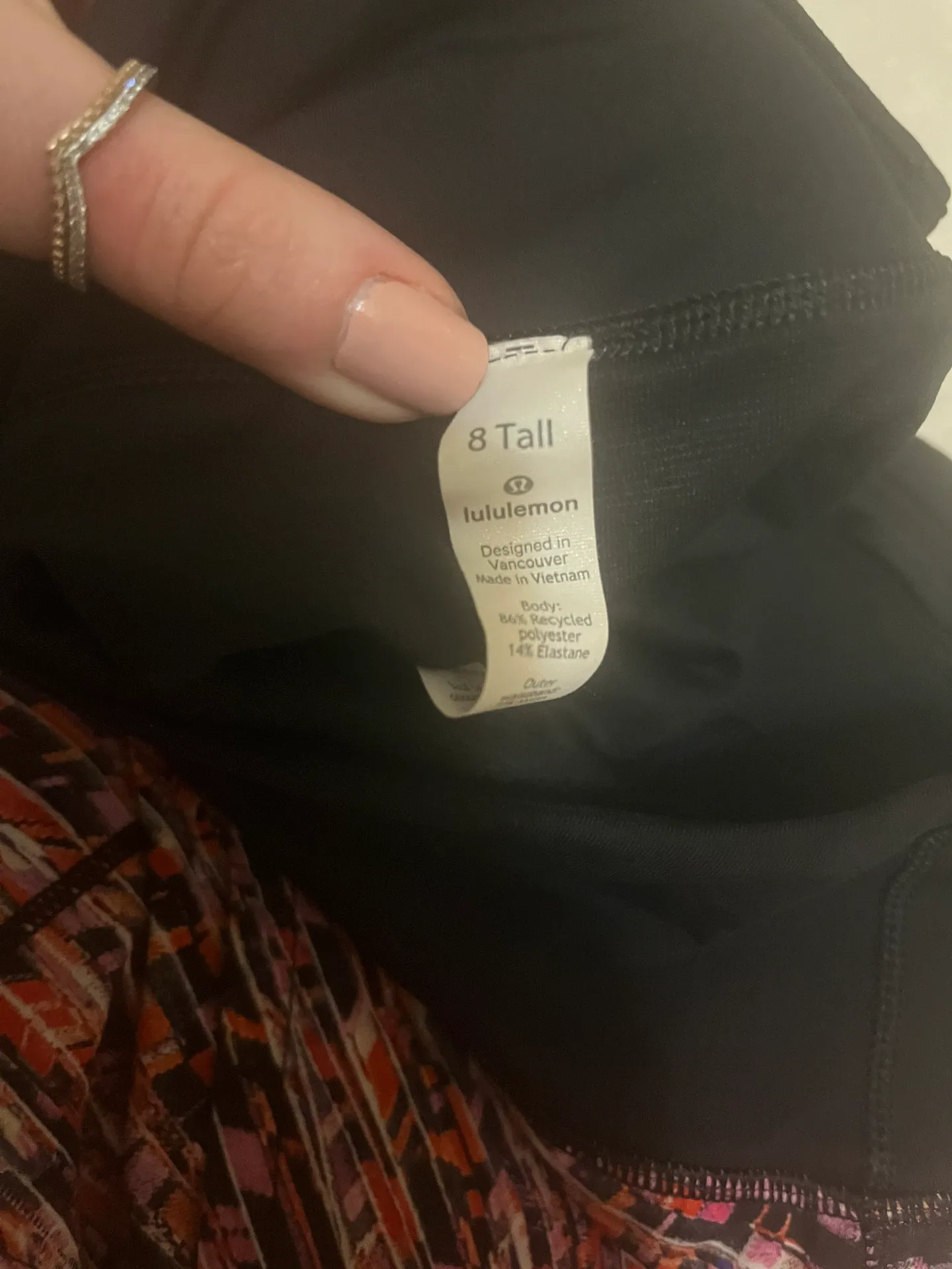 Mid Rise Speed Up Shorts 4” Size 8 Tall - Image 4