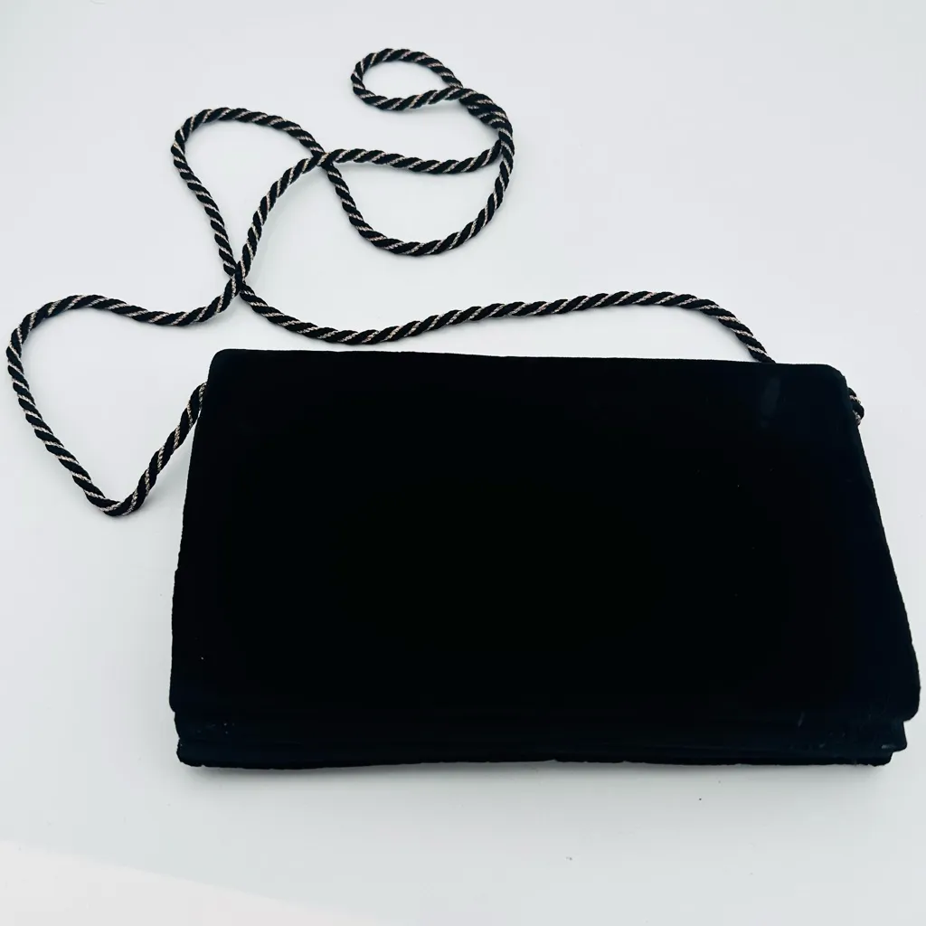 Maharani Embroidered Black and Gold Clutch Velvet Bag - Image 10