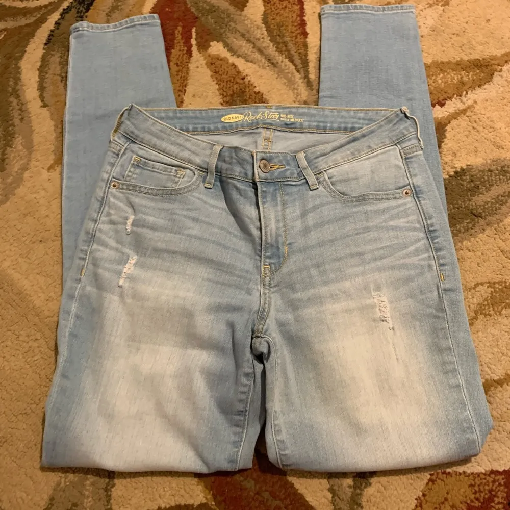 Old Navy rockstar mid rise talle jeans size 8 R - Image 2