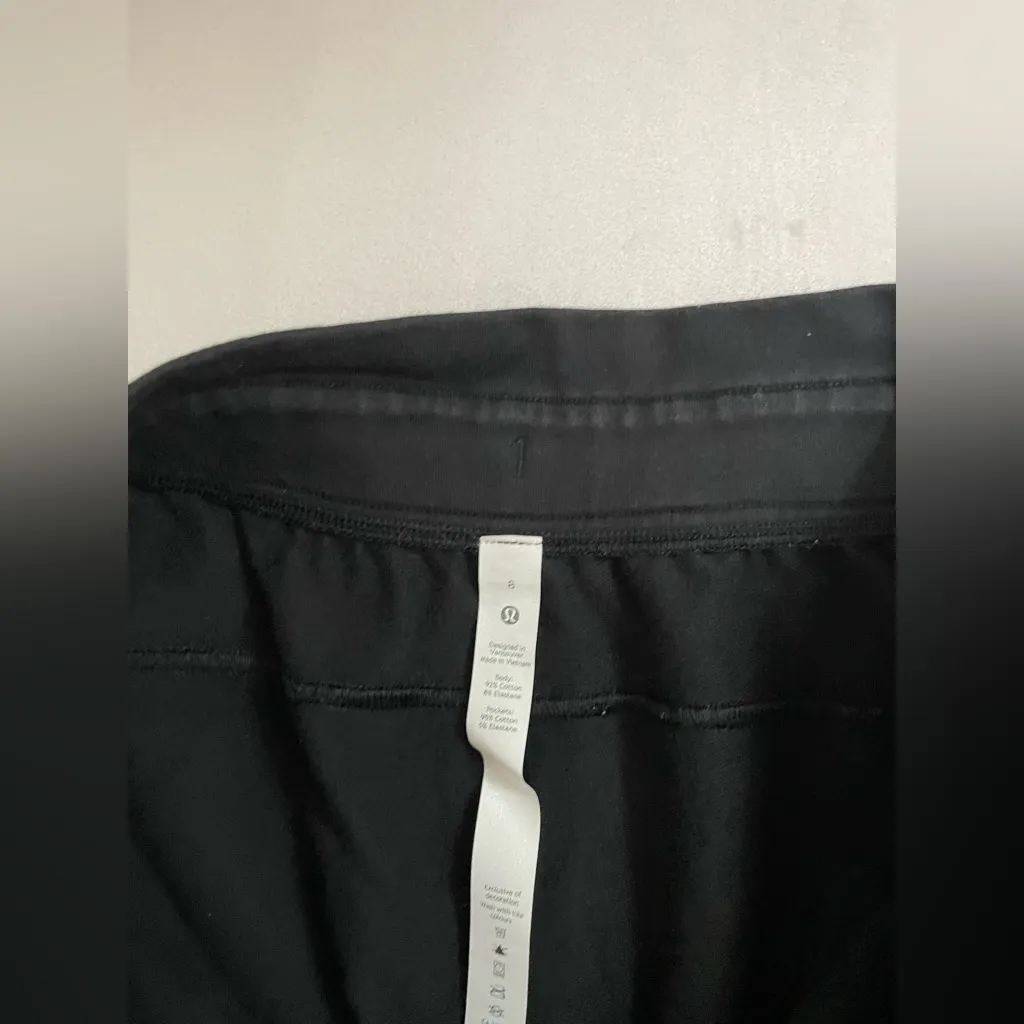 Lululemon Inner Glow Terry Shorts Black Pockets Size 8 - Image 10
