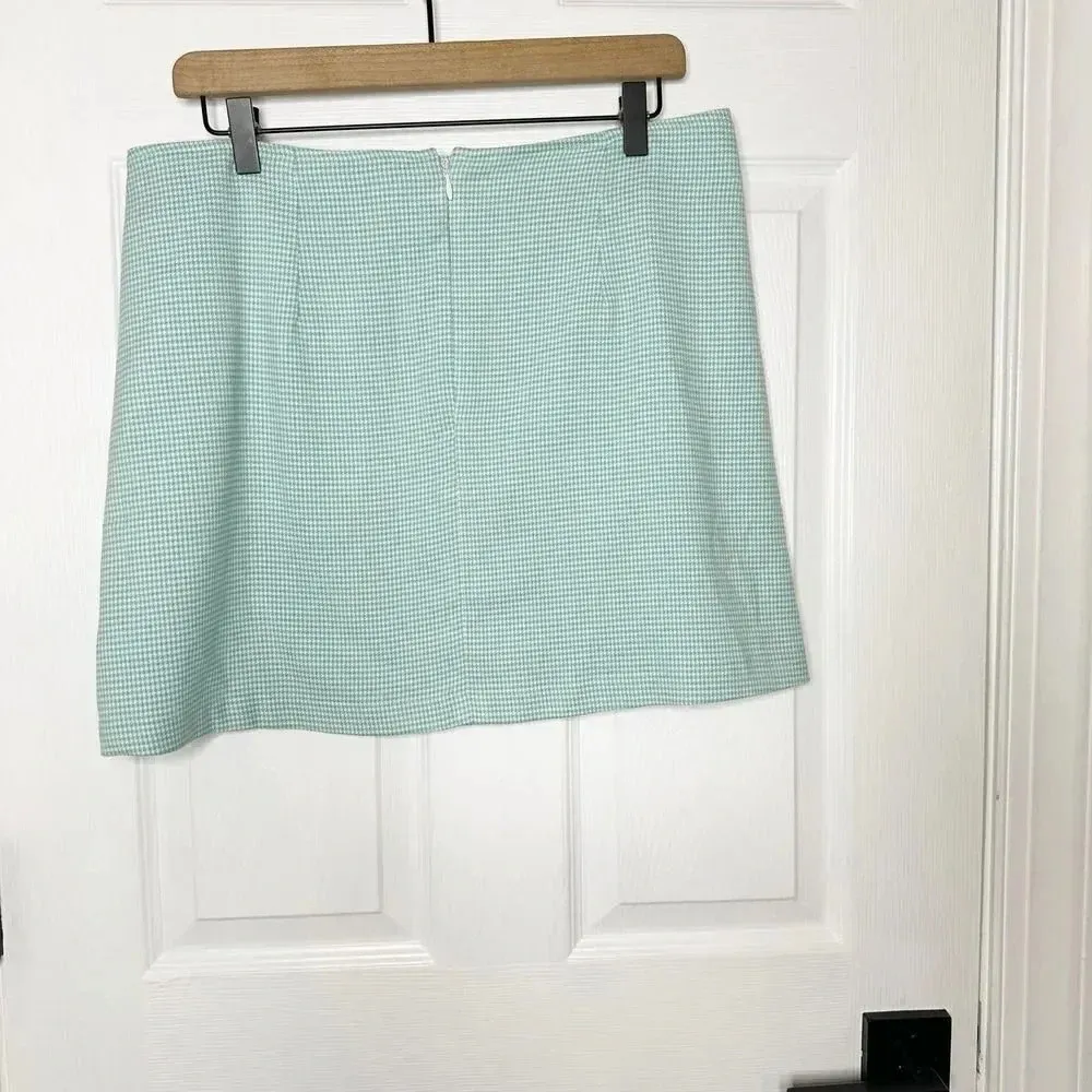 URBAN OUTFITTERS Size Large Light Green Gingham Side Pocket Mini‎ Skirt - Image 9