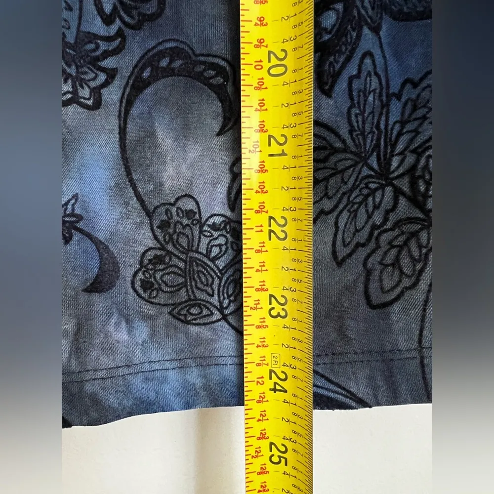 Top dark blue beaded Slit sleeveses stretchy whimsical artsy Black Size M - Image 7