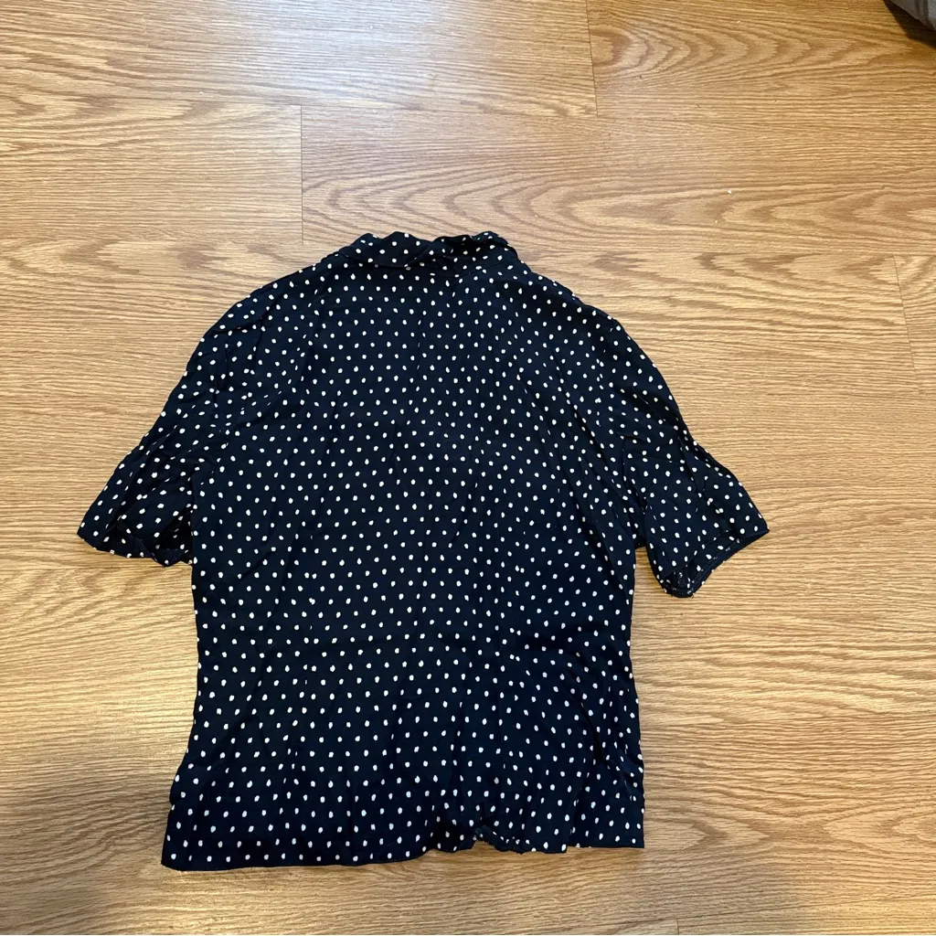 Richards Petite Black and White Polka Dot Button Down Shirt Sz 12P - Image 8