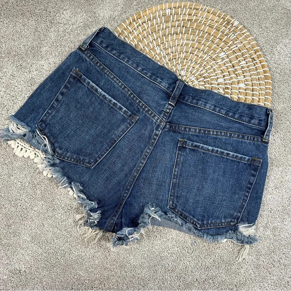 We The Free Free People Daisy Chain Blue Cutoff Lace Frayed Jean Shorts Size 29 - Image 6