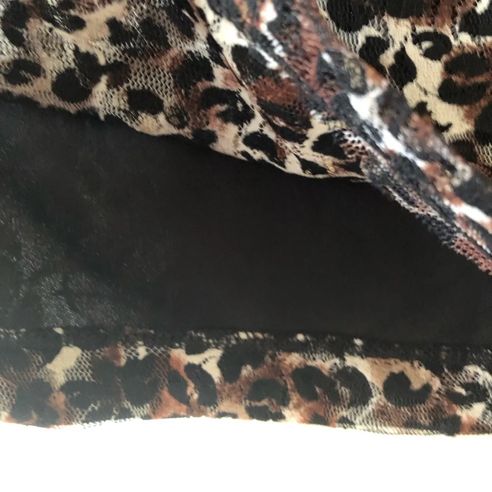 BONGO Womens Semi Sheer Lined Cropped Top Size Small/Medium Juniors New - Image 4