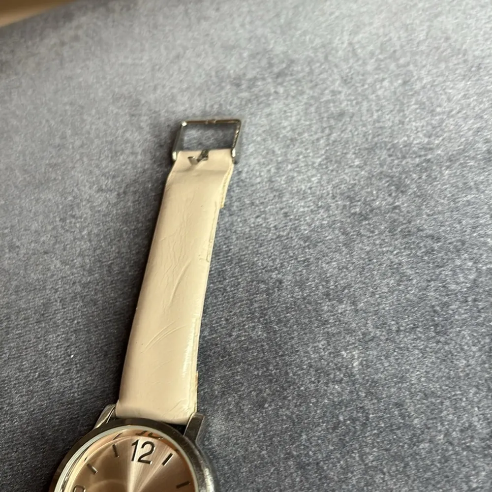 Minimalist Analog Leather Watch Tan Silver Tone Stainless Steel Japan Movement - Image 5