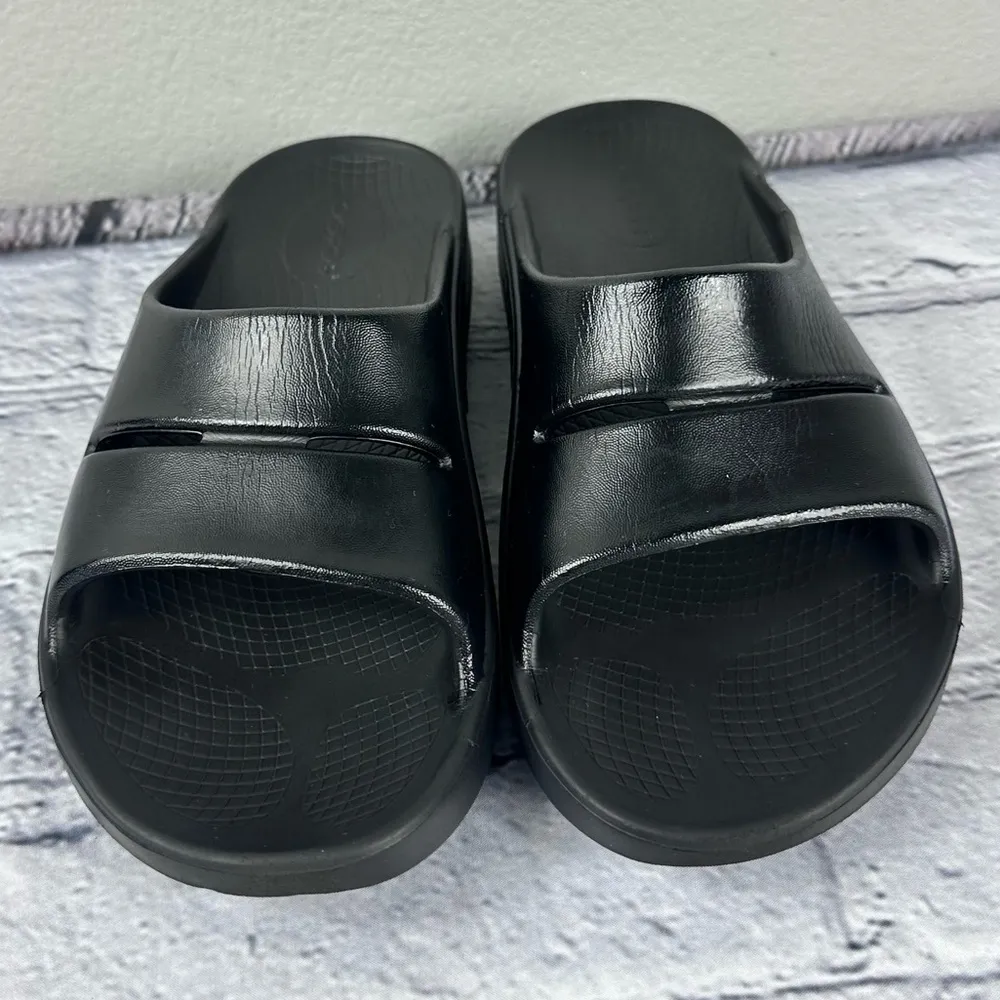 Oofos Ooahh Black Recovery Sport Slide Sandals Men's Size 5 Women’s size 7 - Image 3