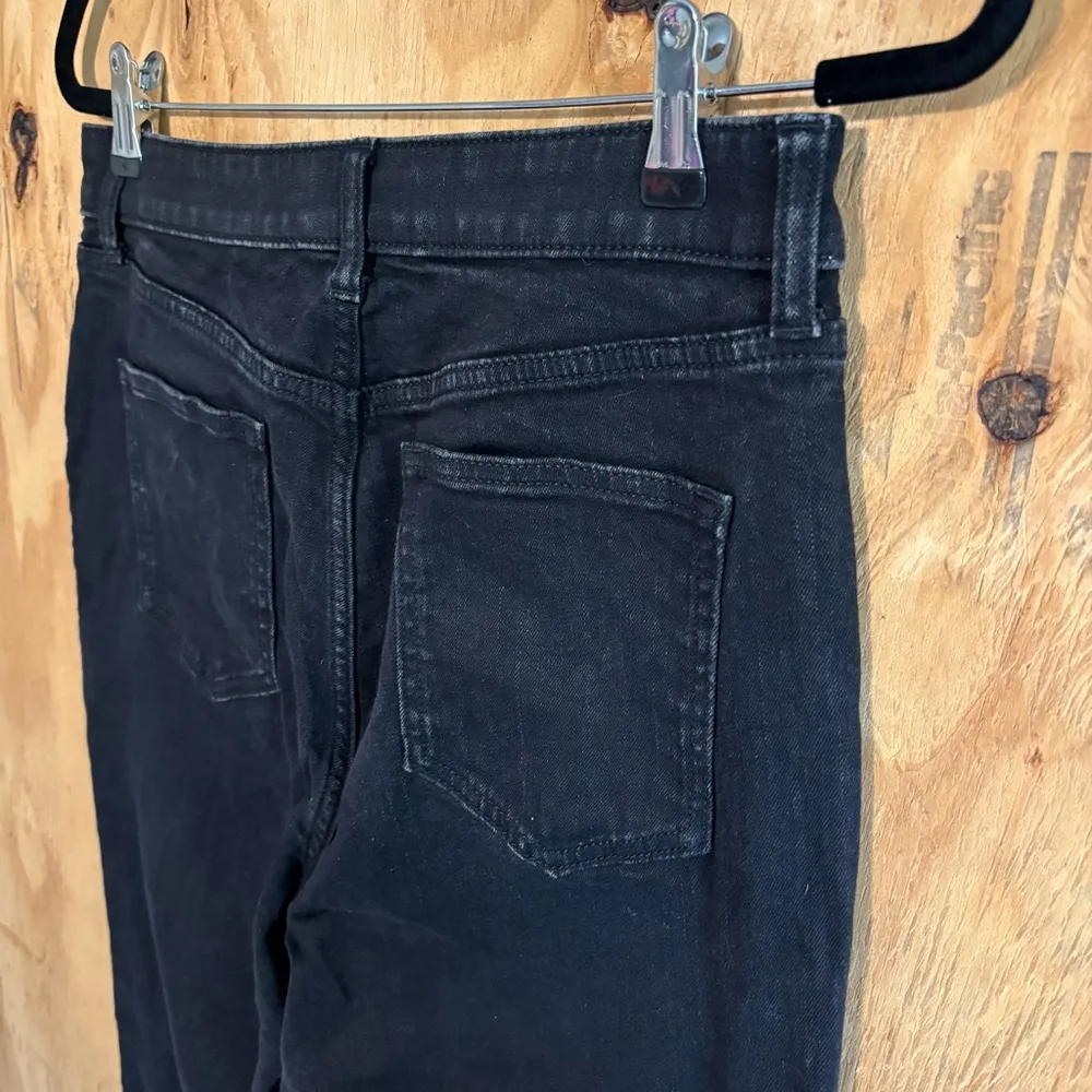 Elizabeth and James Organic Cotton High Rise Flare Black jean Sz 10/30 - Image 4