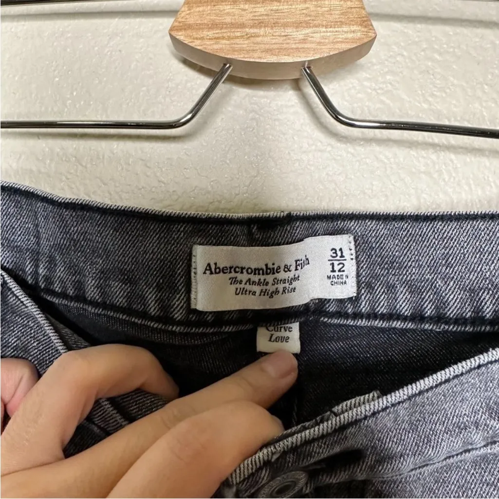 Abercrombie & Fitch The Ankle Straight Ultra High Rise Jeans Grey Denim Curve 31 - Image 4