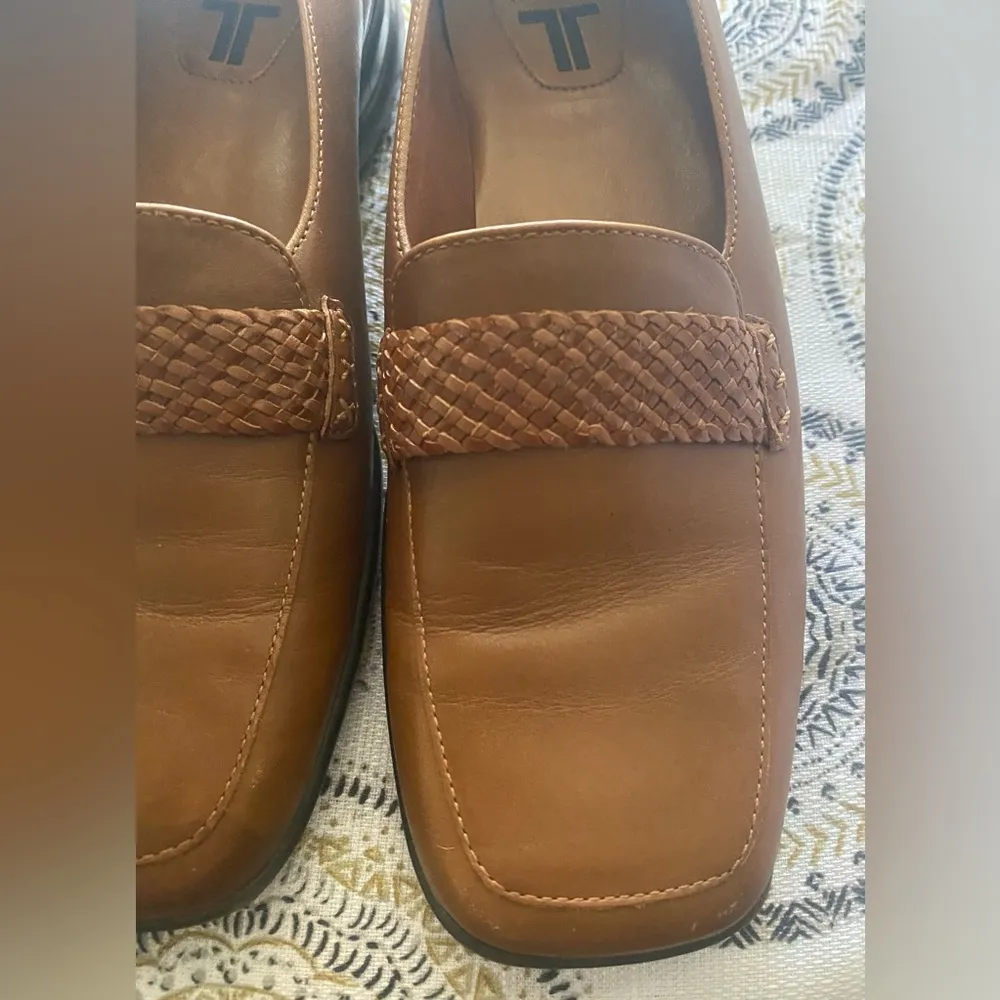 TROTTERS Brown Leather Flats Slip - Image 5