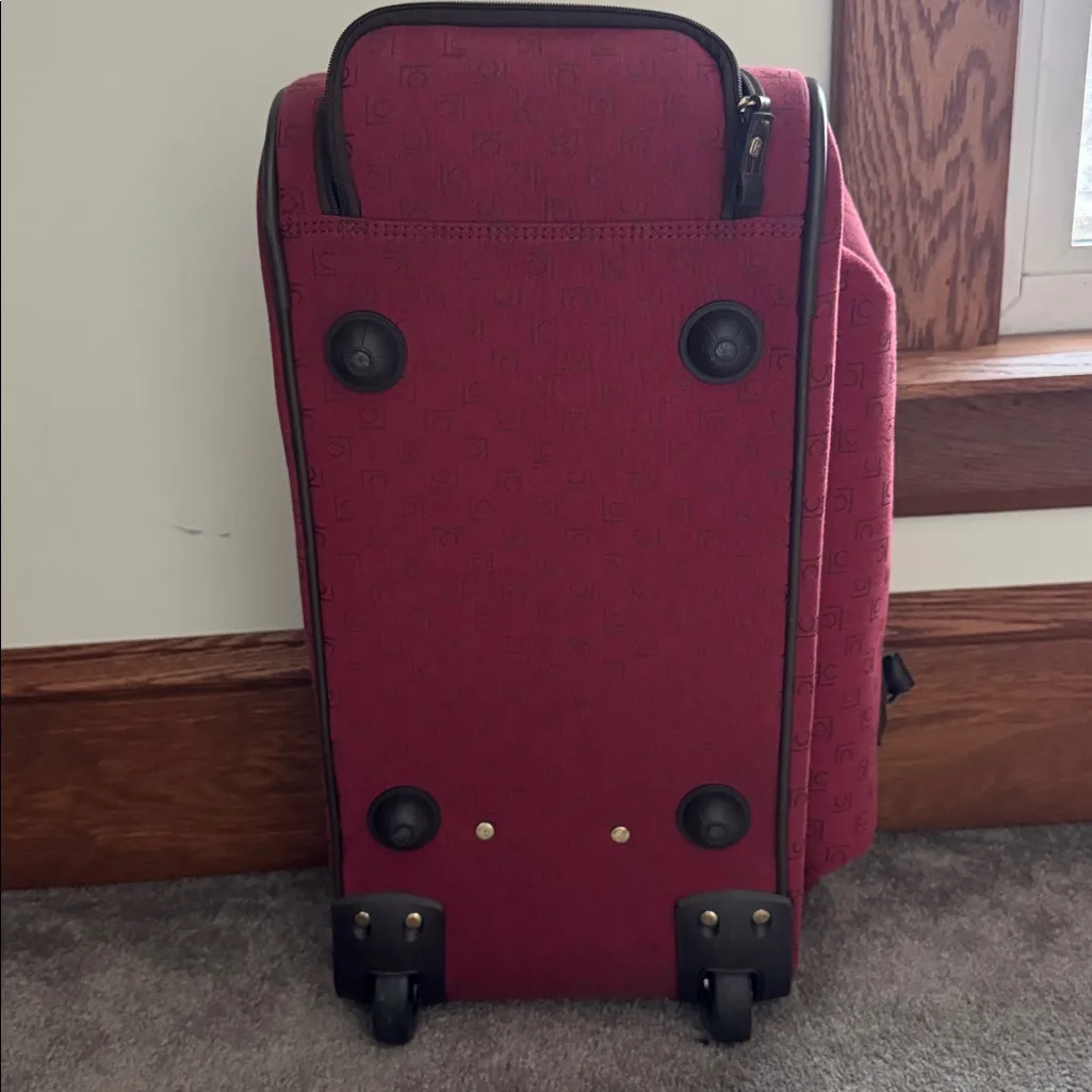 Liz Claiborne Maroon Travel Duffel Carry On Bag - Image 10