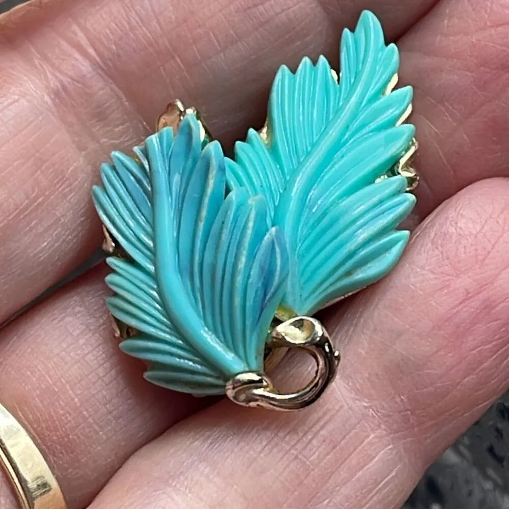 Vintage bluish purple leaf print clip earrings. Gold - Image 2