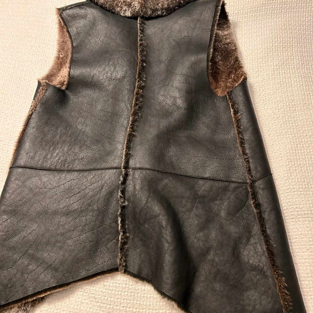 Truth And pride shearling vest - Image 4