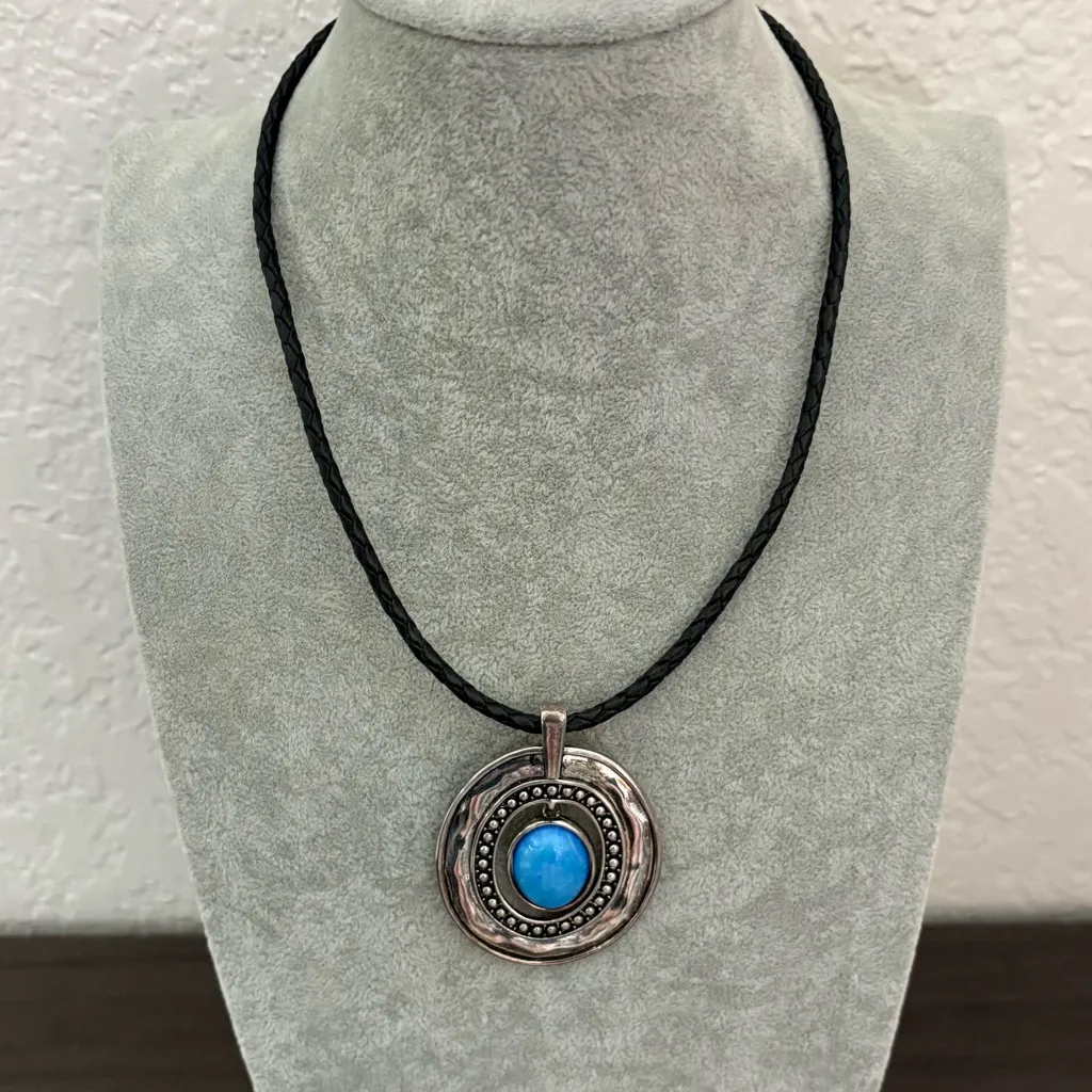 Premier Designs Scottsdale Necklace Retired - Image 2