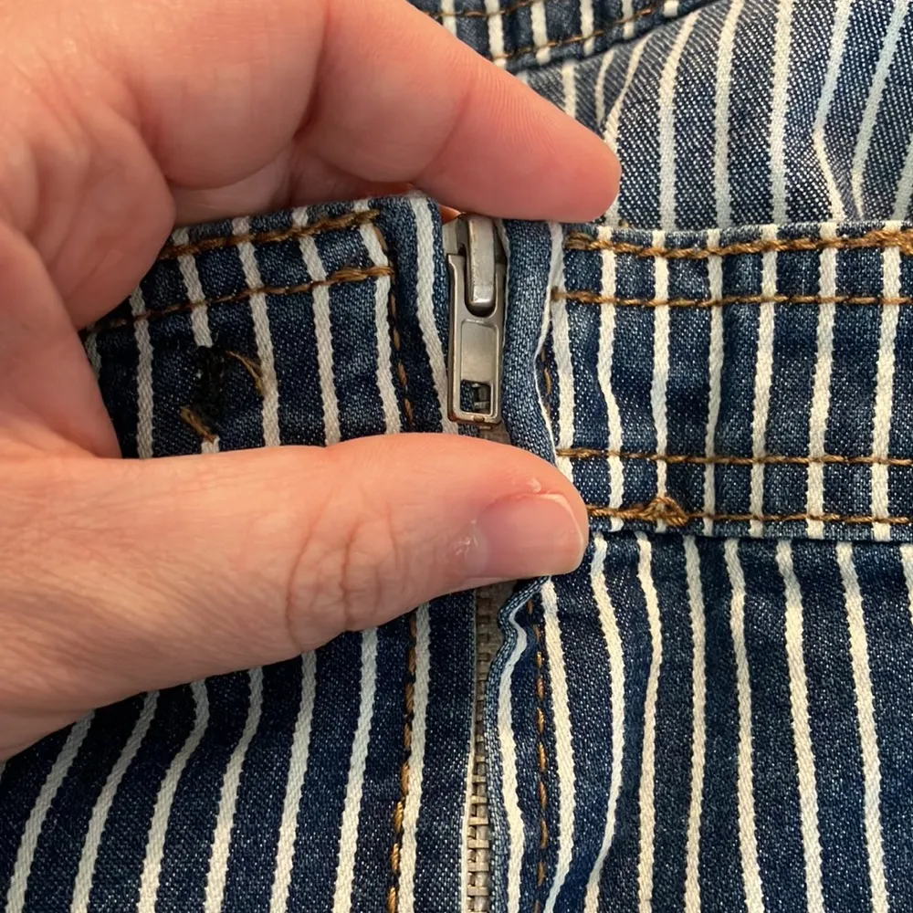 🔹4 for $30 NWT Forever 21 Denim Cropped Top, Small - Image 3