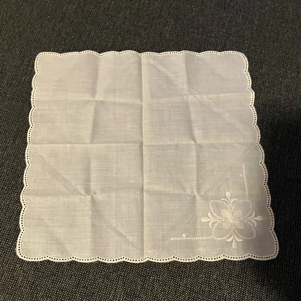 Vintage Handkerchief Elegant White Embroidered - Image 2