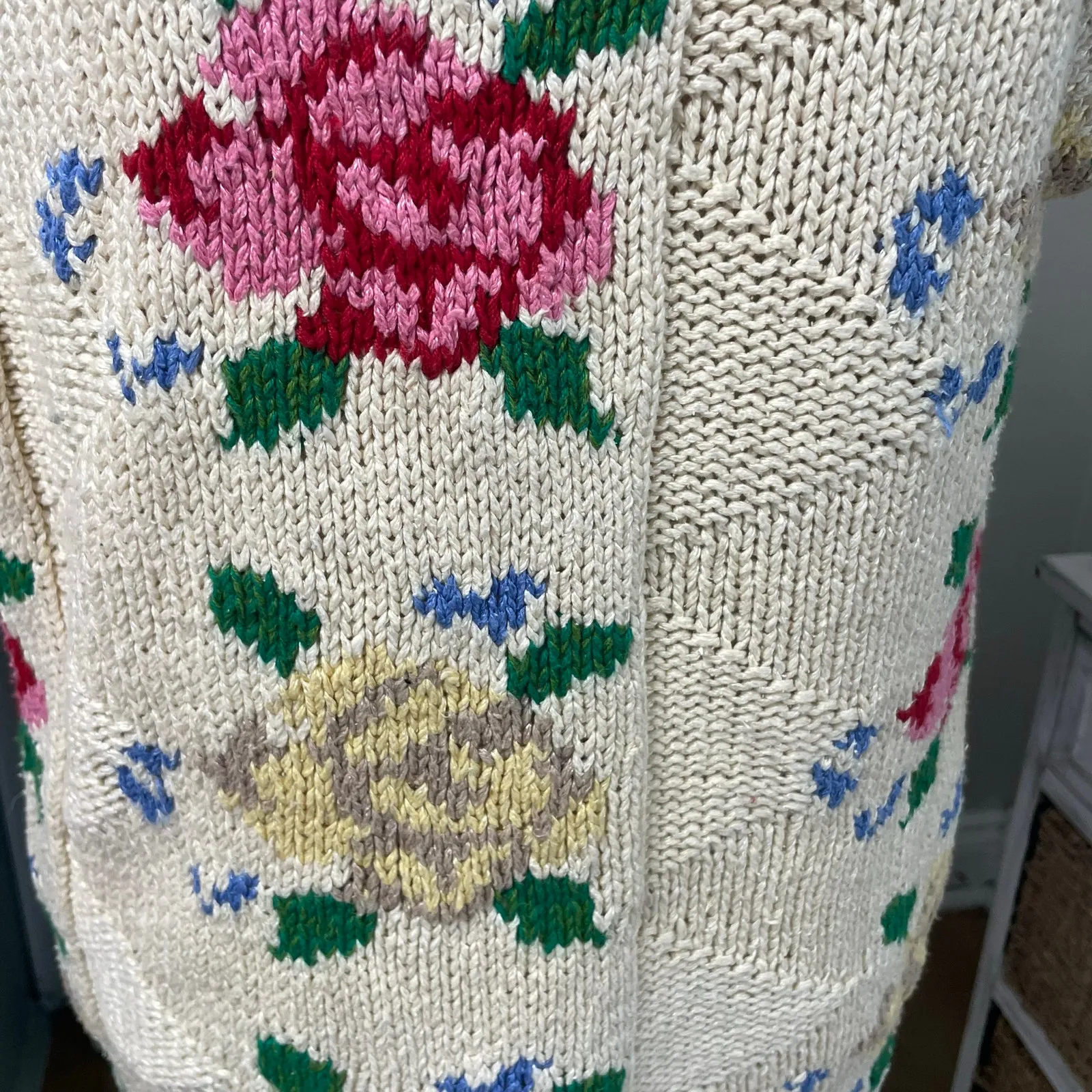 VTG Tony Lambert Silk Blend Sweater Popcorn Granny Flowers Size Small Cottage Pink - Image 4