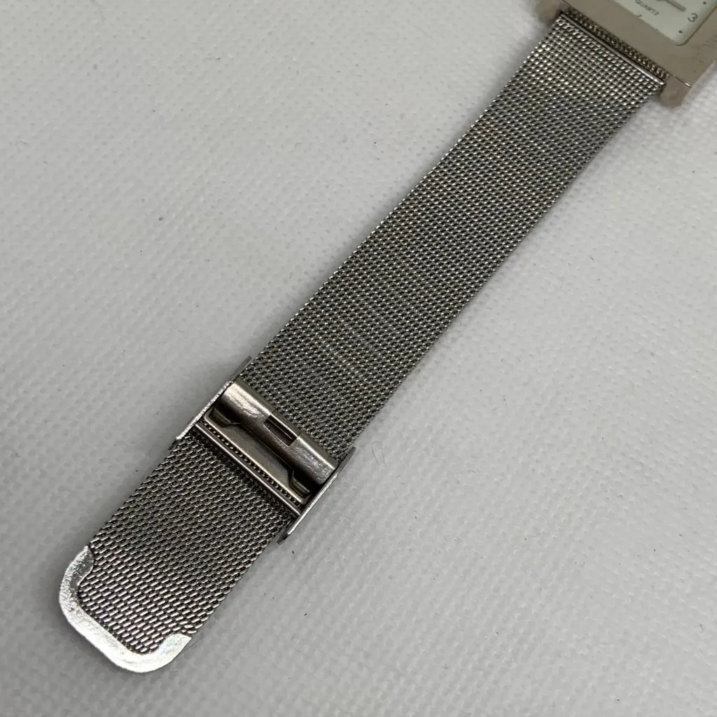 Yves Rocher watch women silver tone 25mm square case quartz stainless running - Image 6