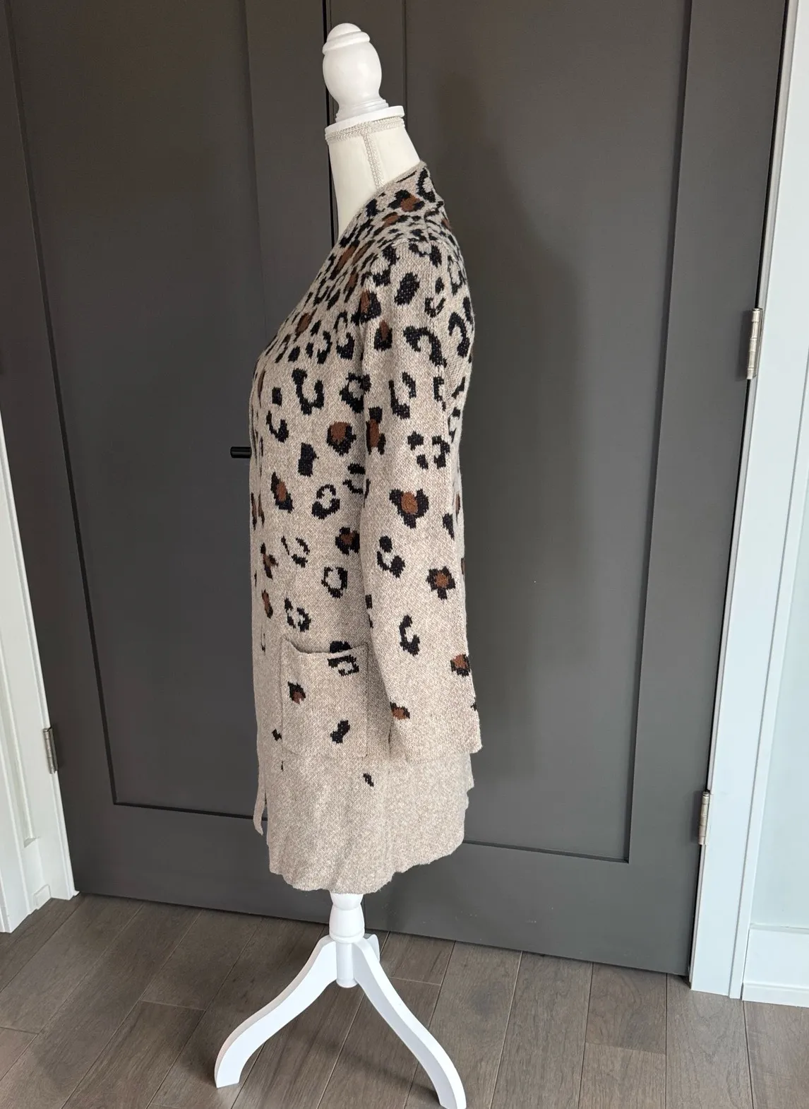 NWT Nine West Leopard Print Cardigan Size Small - Image 4