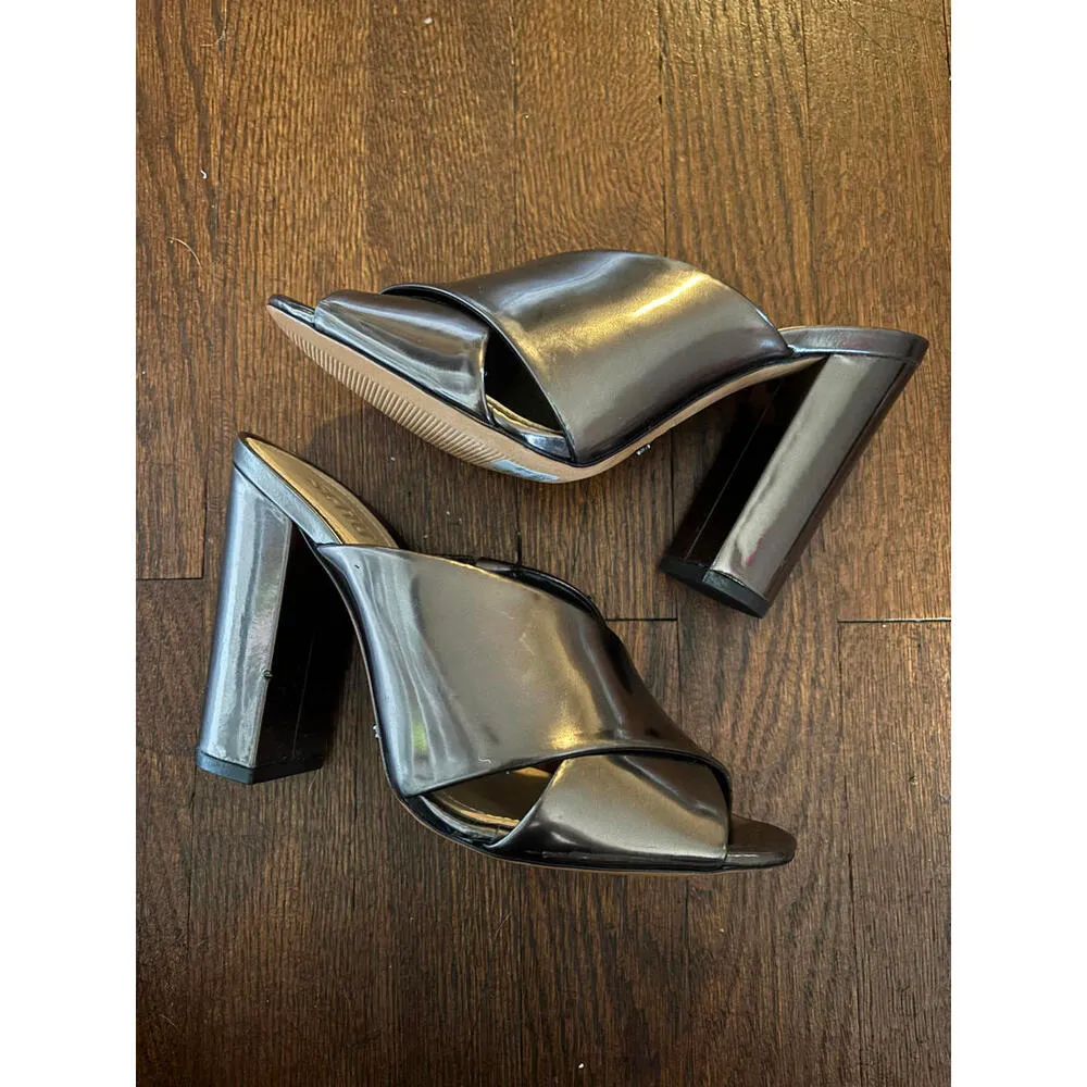 DISCOUNT SHIPPING NWT Schutz Womens Maisie Metallic High Heel Sandals - Image 2