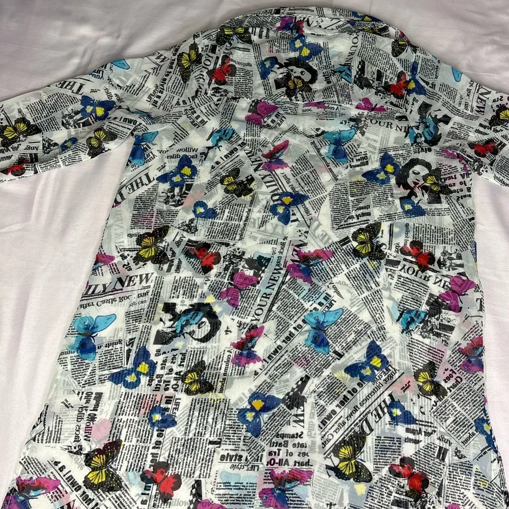 Colorful Newspaper Print Shirt Blue Size M - Image 7