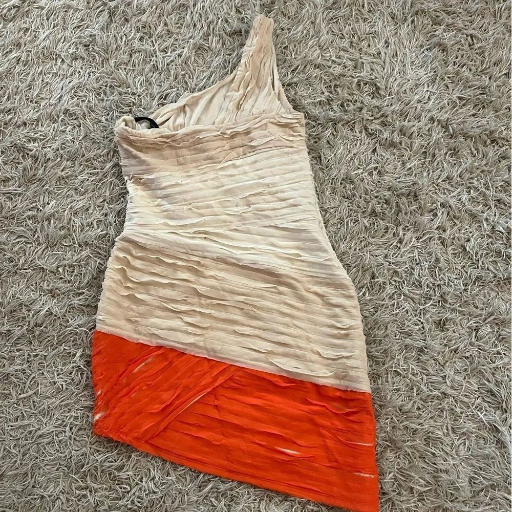 Elegant One-Shoulder Cream and Orange Dress- Kardasian Bebe brand medium - Image 3