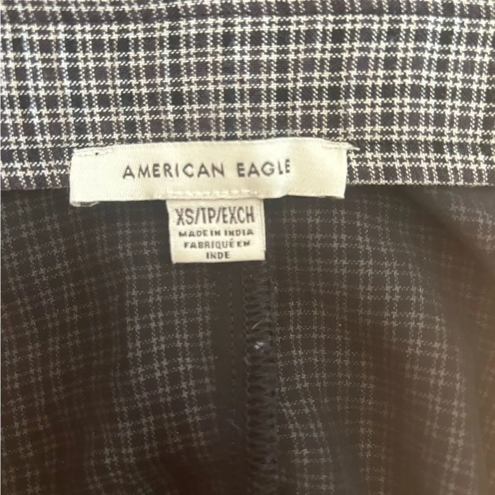 American Eagle black and white tiny plaid  gingham mini skirt size  XS - Image 2