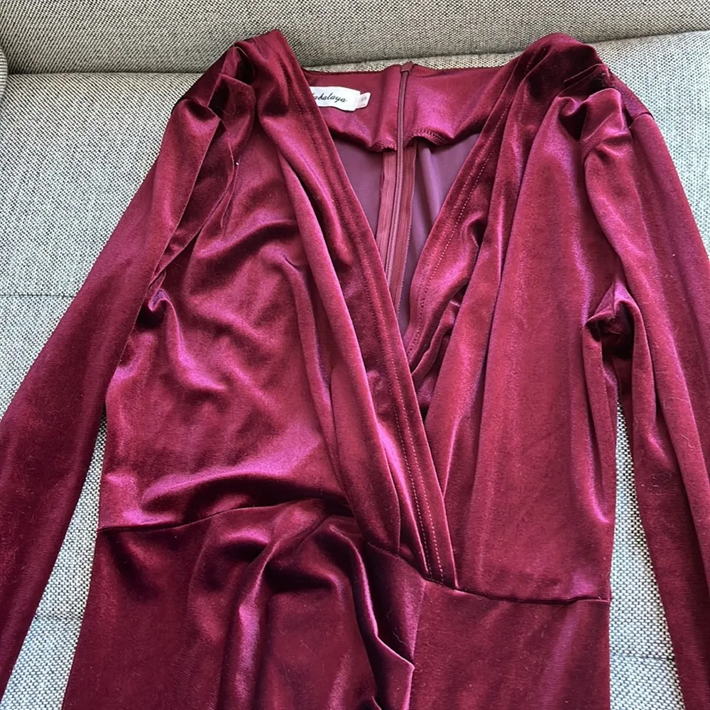 Maroon velvet zip dress, never worn, new - Image 6