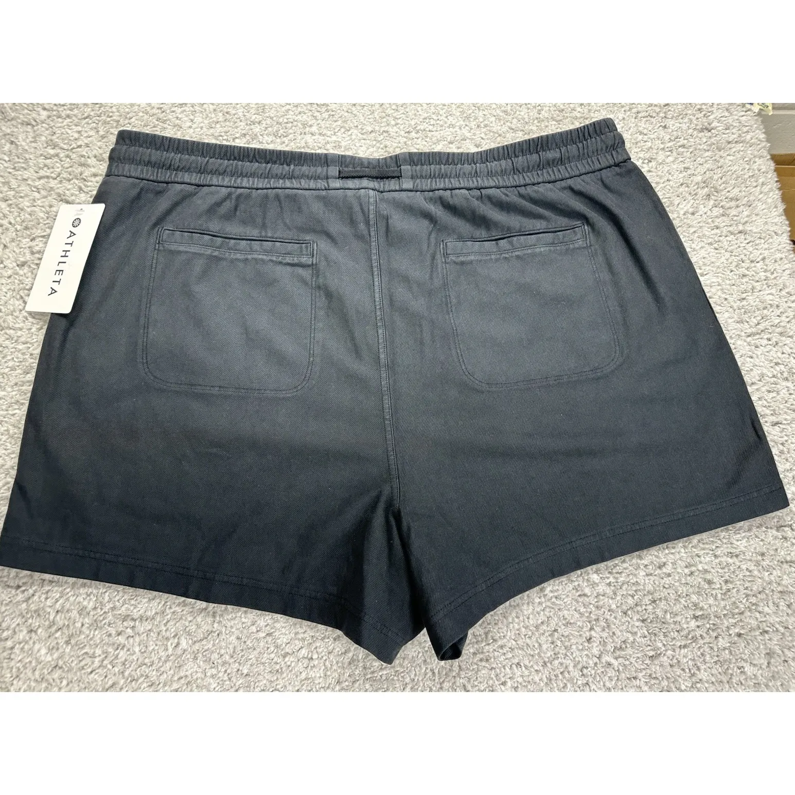 Athleta NWT Women's Farallon Short Size 22 Black‎ Pockets Comfortable Stretch - Image 5