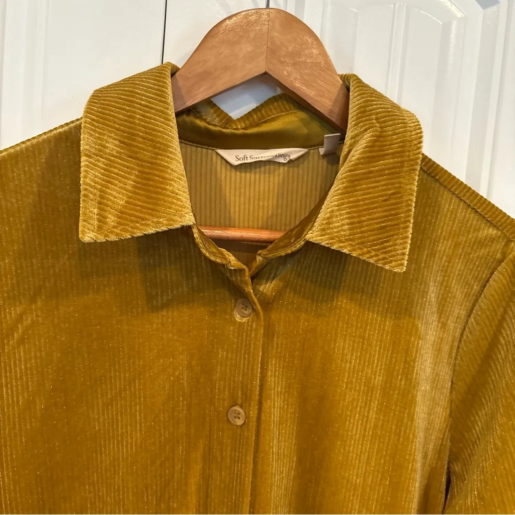 Soft Surroundings  Gold Button Down Tunic Top‎ Size Medium - Image 3