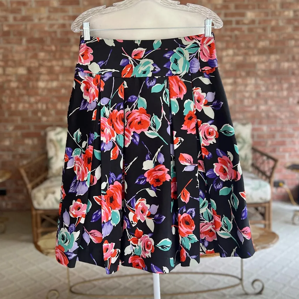 Express Skirt Black Multi Floral Silk High Waist Full 8 Cocktail Party Chic Glam - Image 2