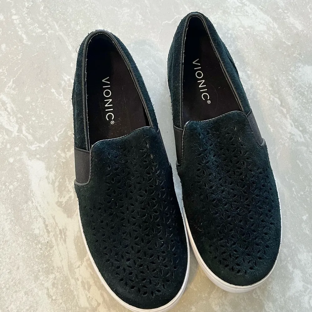 Vionic Kani Leather Slip On Loafers- Size 6.5- Black - Image 4