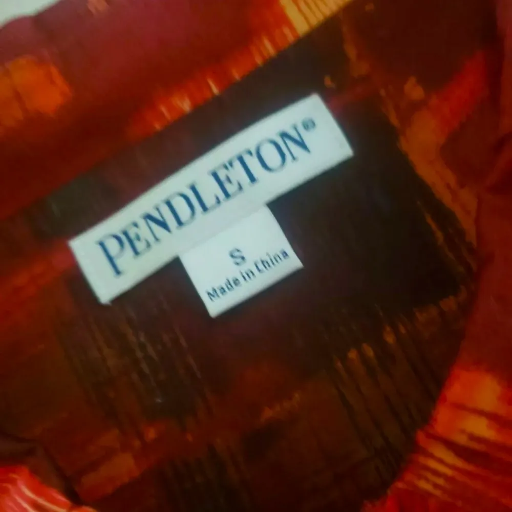 Pendleton red southwestern zip jacket with pockets NWOT - Image 4