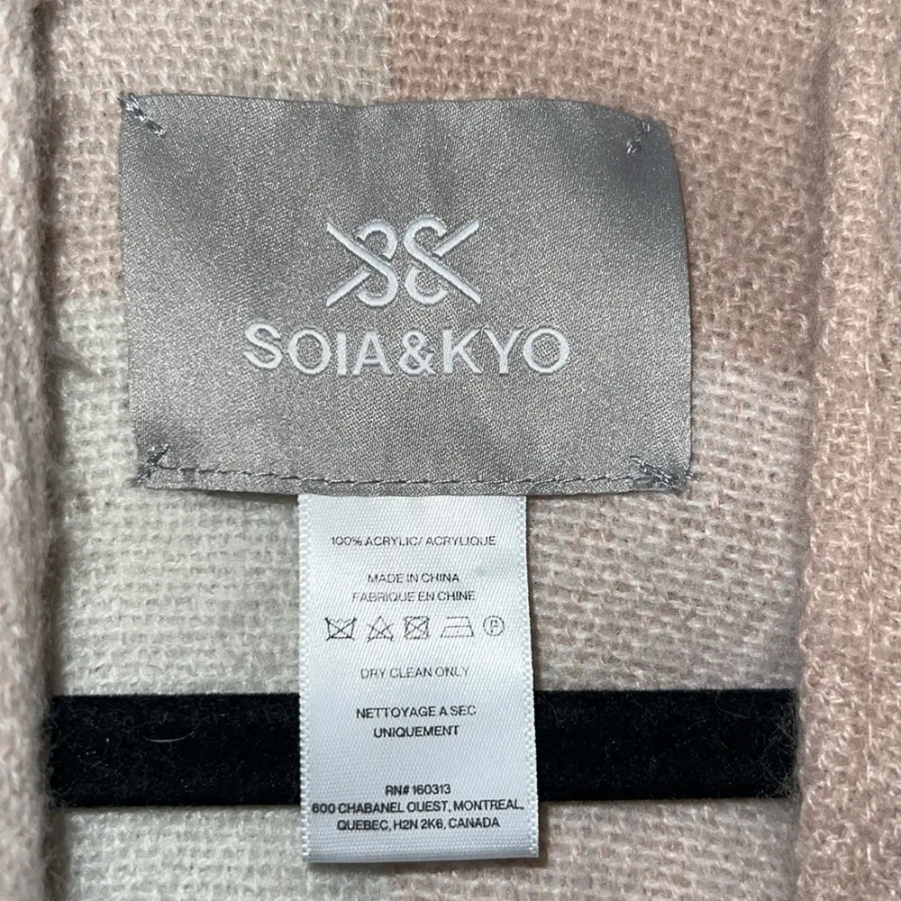 Soia And Kyo Light Pink Cream Colorblocked Open Poncho Scarf Hem OS Scarfigan - Image 7