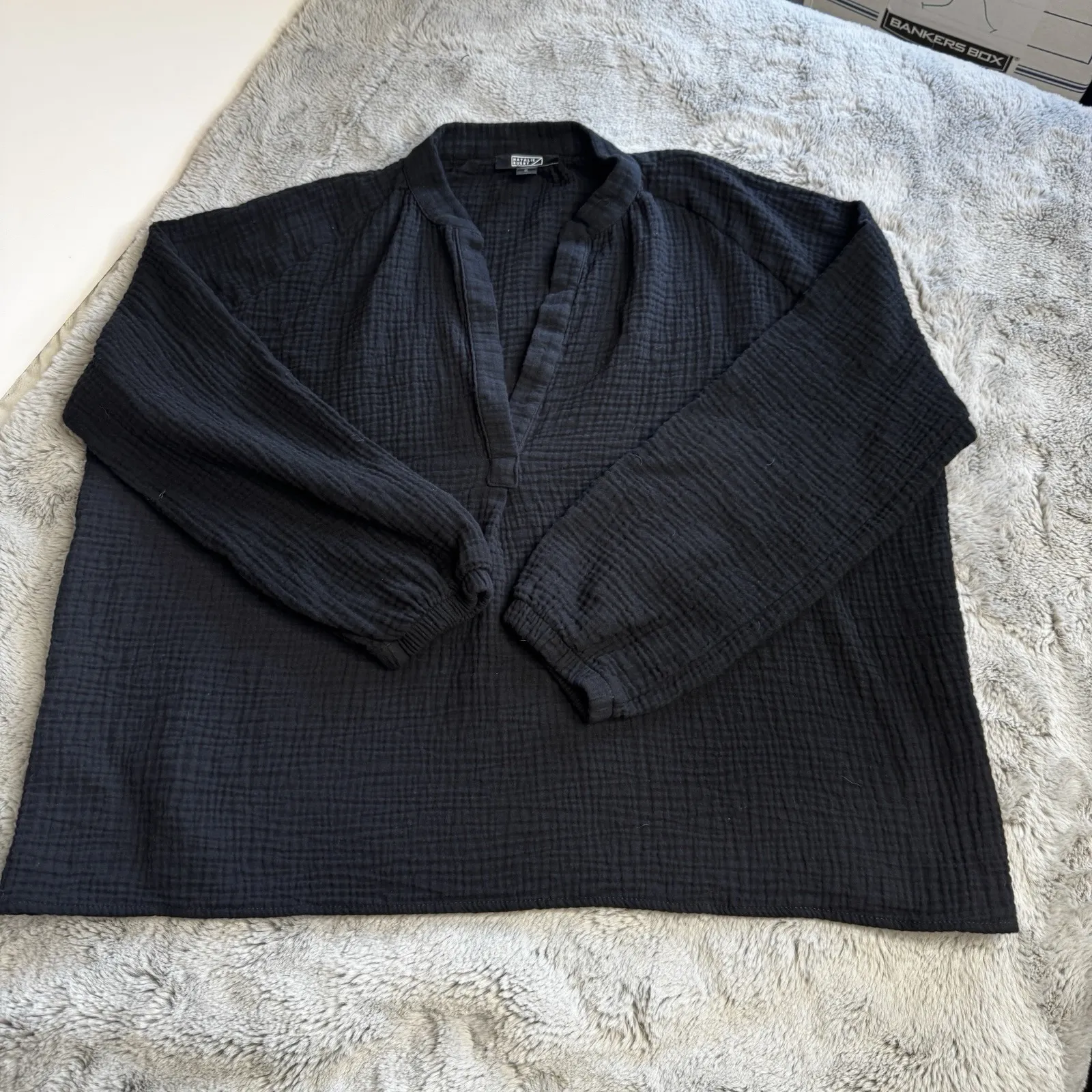 Natalie Busby Top Womens Medium Gauze Organic Cotton Black V Neck Popover - Image 12