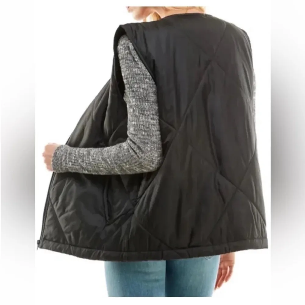 Socialite Black Quilted Vest NWOT - Image 4
