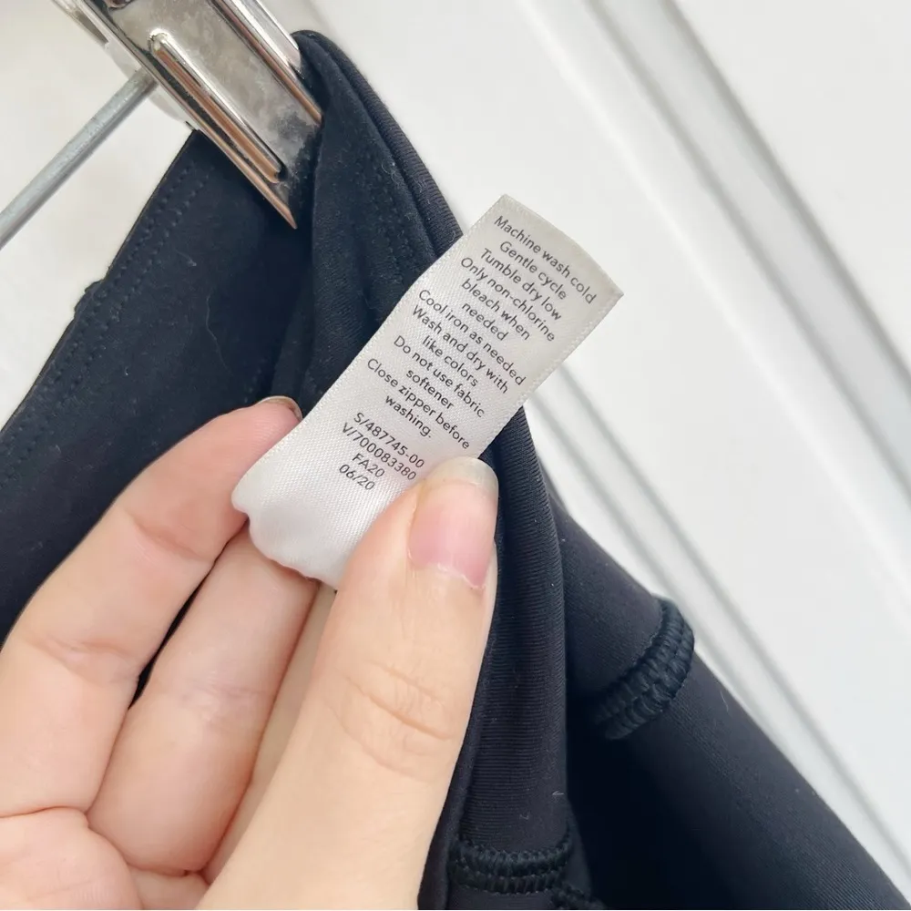 Athleta  • Rainier Tights high rise legging pockets compression black workout - Image 8