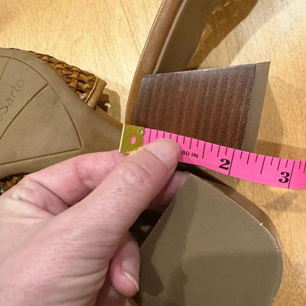 Franco Sarto Nalla leather mules slides shoes sz 10 woven - Image 7