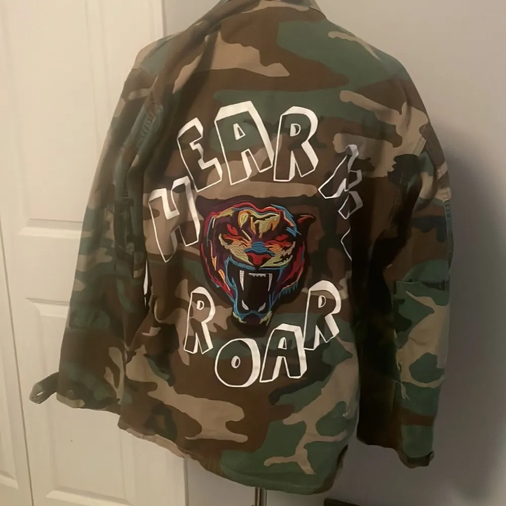 🤩🔥😍 One of Kind Coolest Romi Basha Camo Jacket Size M - Image 5