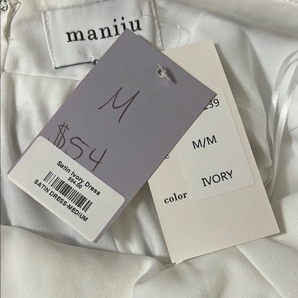 Elegant White Mini Dress - Image 8