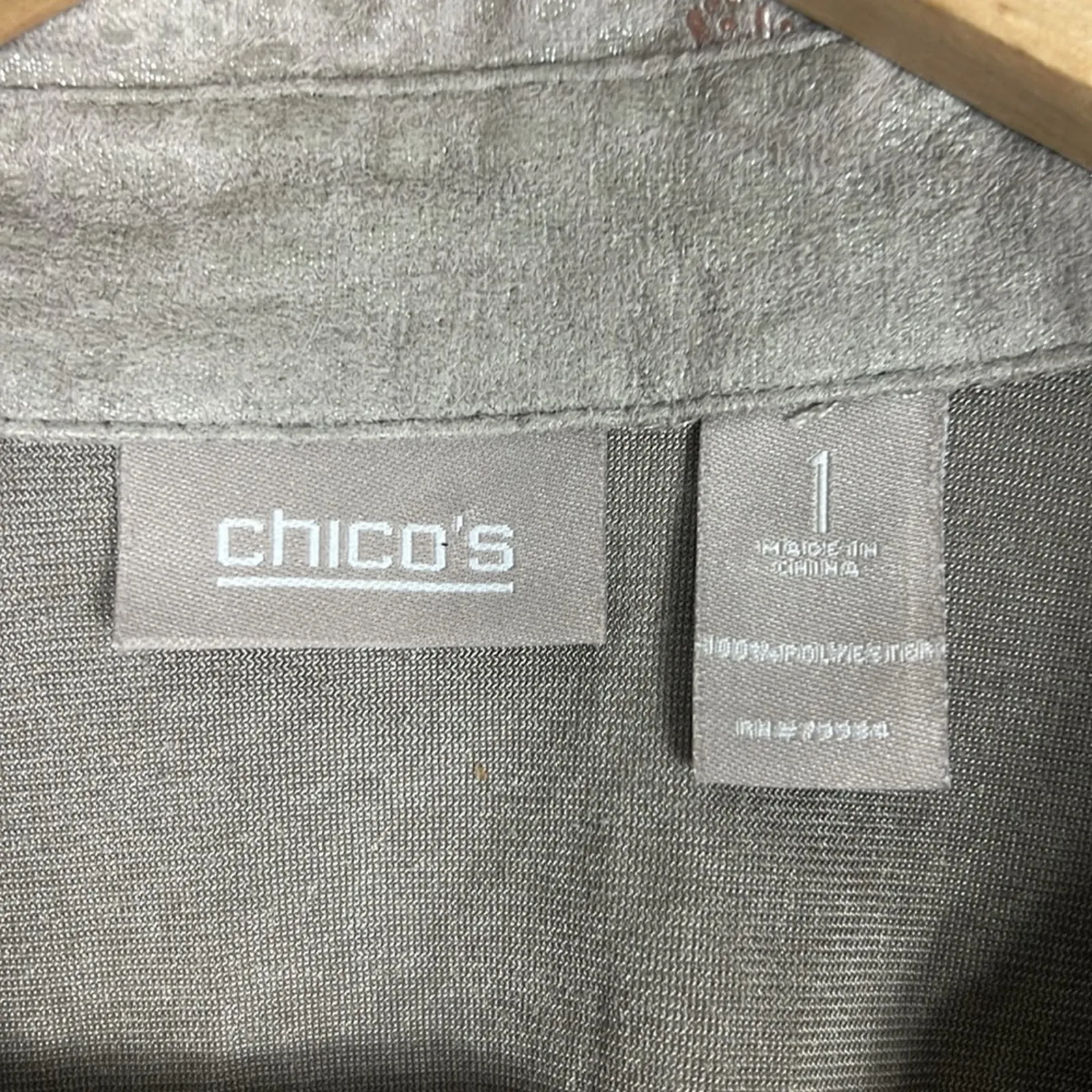 Chicos Button Up Shirt Womens M Gray Faux Suede Metallic Animal Print Relaxed - Image 5