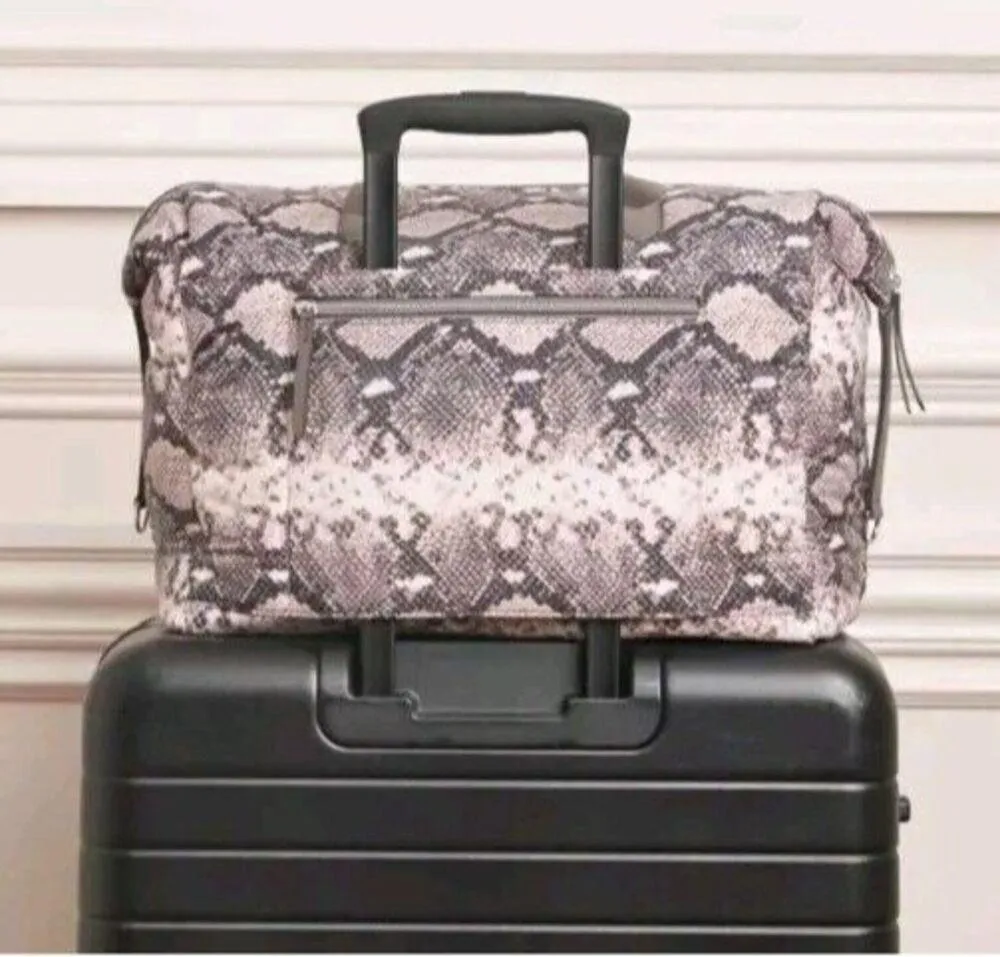EUC Stella & Dot Crush It Carry On Blush Snake Large Weekender Tote Travel Bag - Image 15