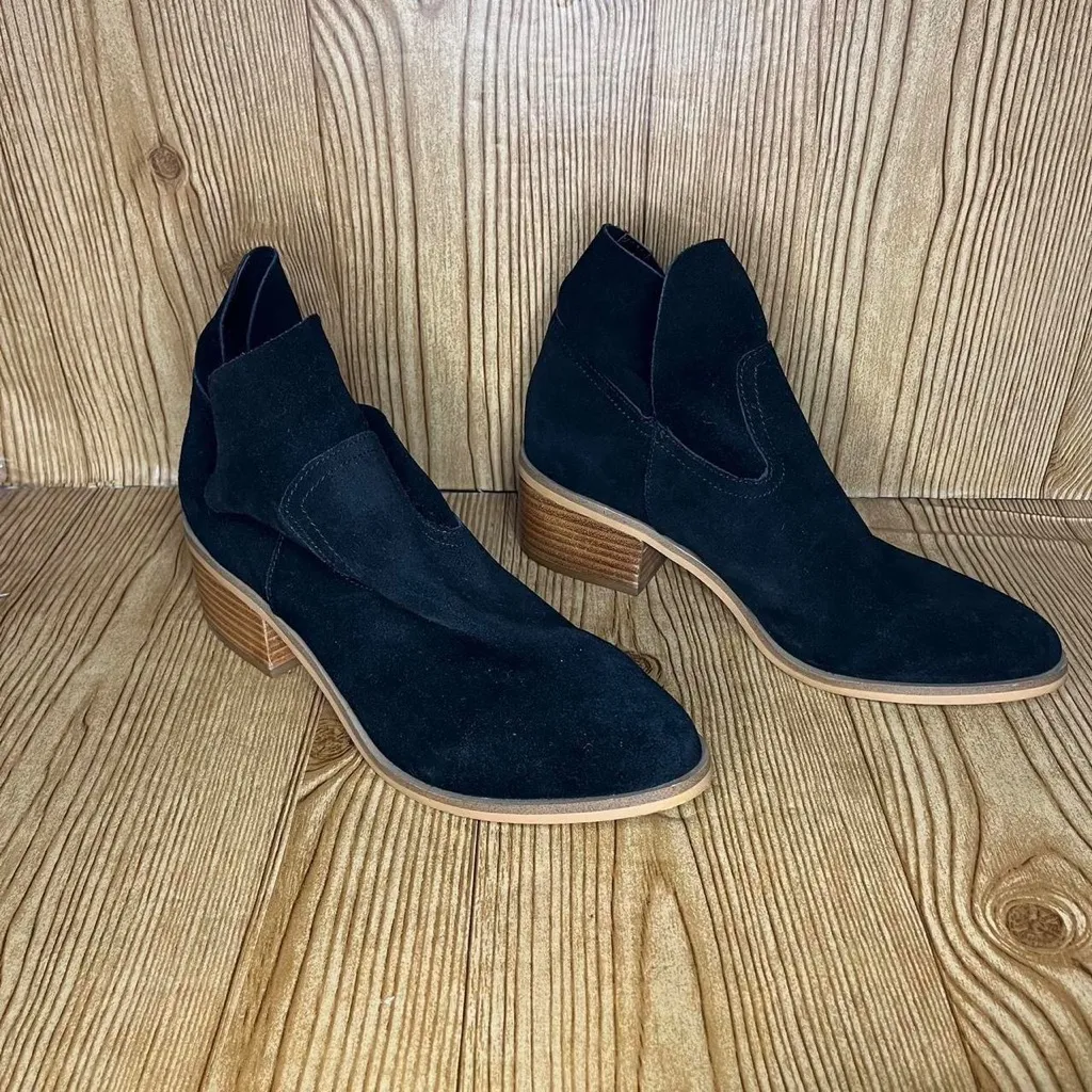 Steve Madden Boots Womens Ankle Booties 9M Black Suede Low Heeled Leo 
Women’s 9 - Image 2