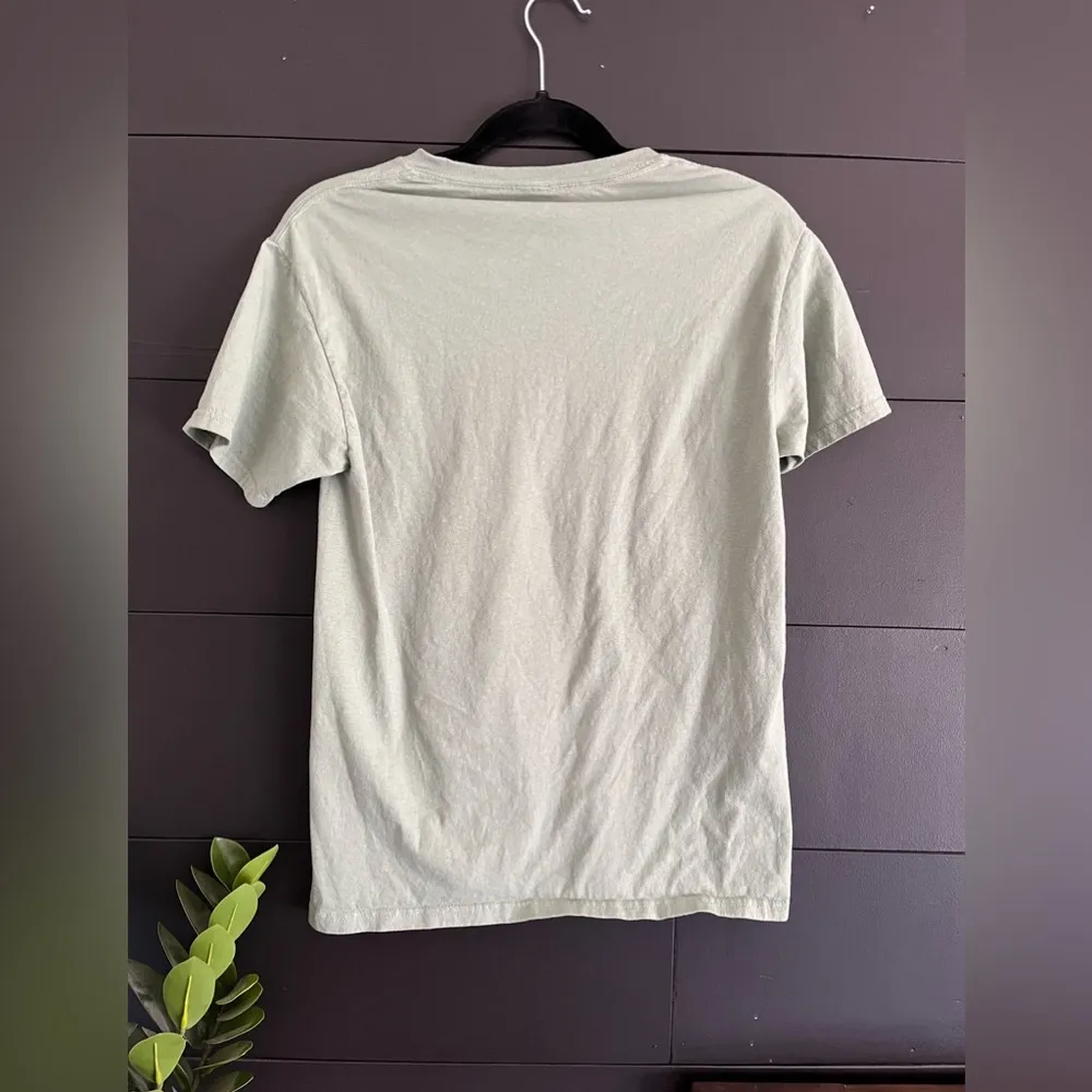 TRUST THE UNIVERSE Claude Monet Artsy Graphic Tee Vintage Unisex Adult Sz S EUC Green - Image 3