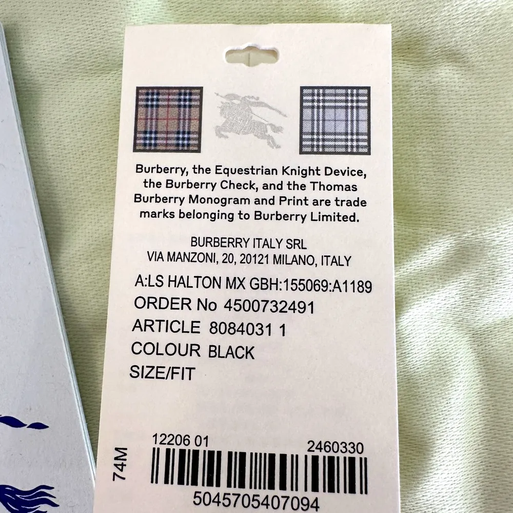 Burberry  Halton Check Wallet - Image 6